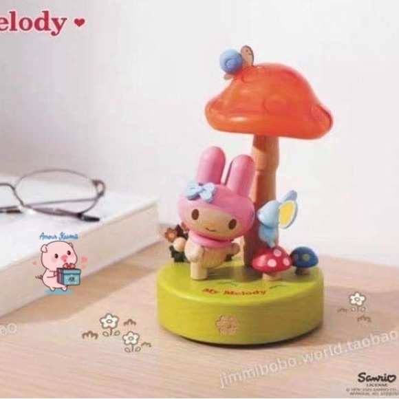 Sanrio My Melody Wooden Sanrio Mushroom USB Light - Picture 9 of 10